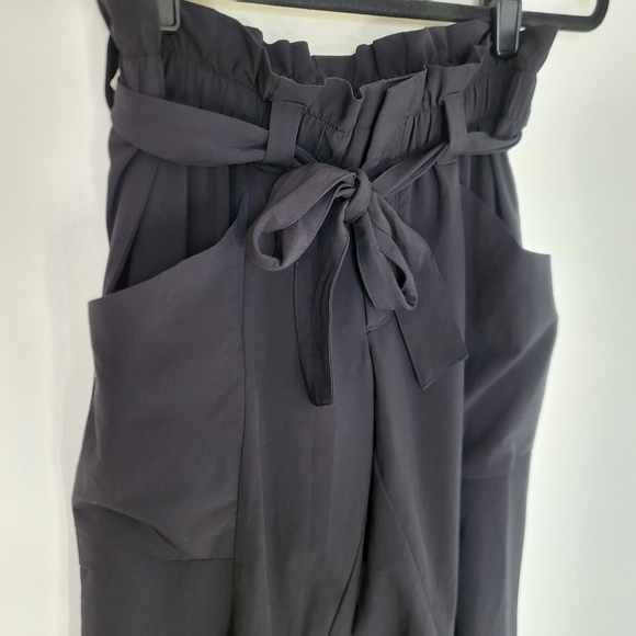 EUC Athleta Skyline II‎ Paperbag High-Rise Tapered Pants Black Size 0 - Picture 3 of 14